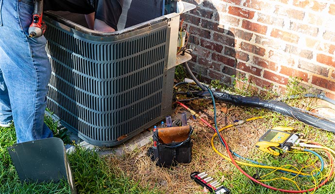 AC condenser maintenance service