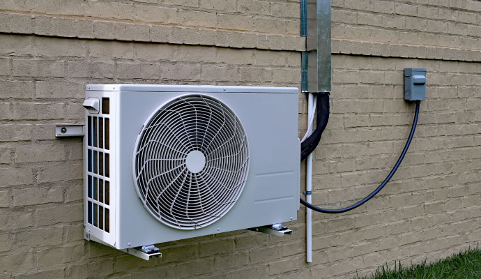 Ductless air conditioning unit