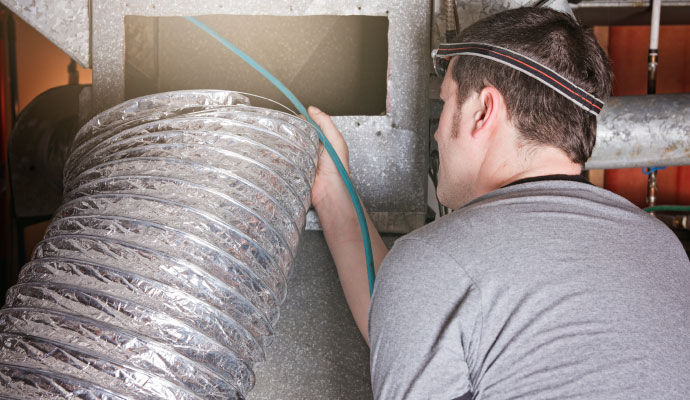 Duct repairing service
